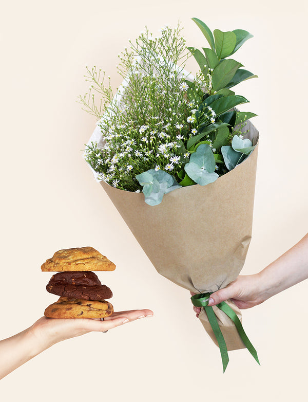 Easter Cookies & Blooms Bundle