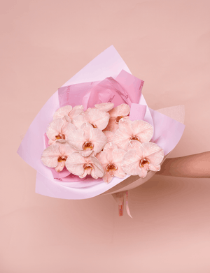 The Block - Main Ensuite Week Bouquet