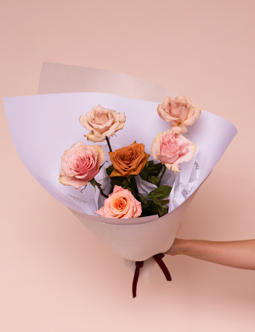 The Block - Main Bedroom Week Bouquet