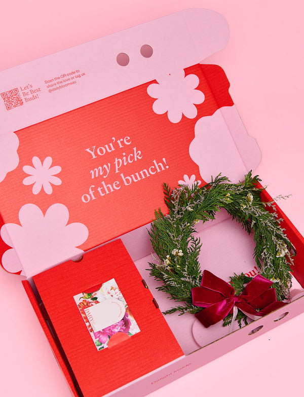 Traditional Mini Christmas Wreath