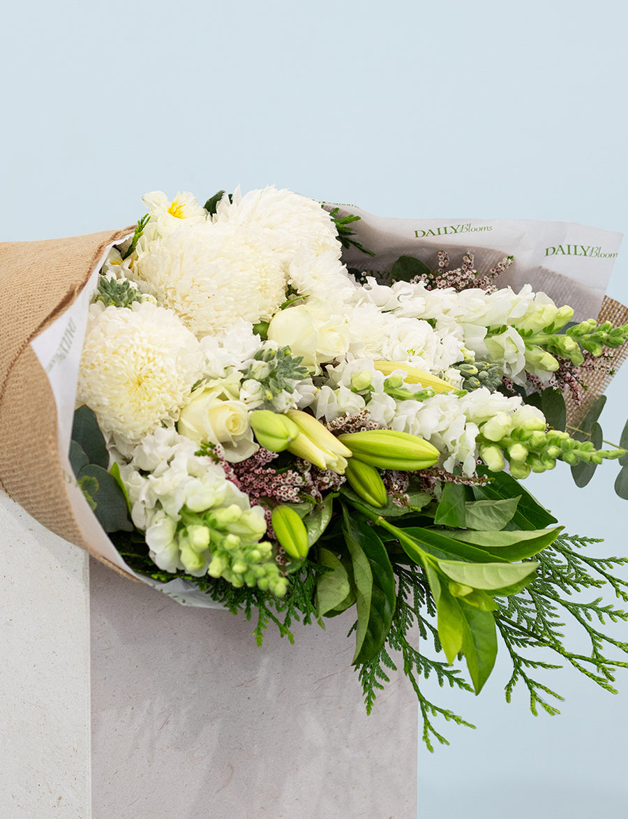 Extra Large White Bouquet