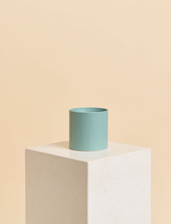 Peace Lily + a Green Pot